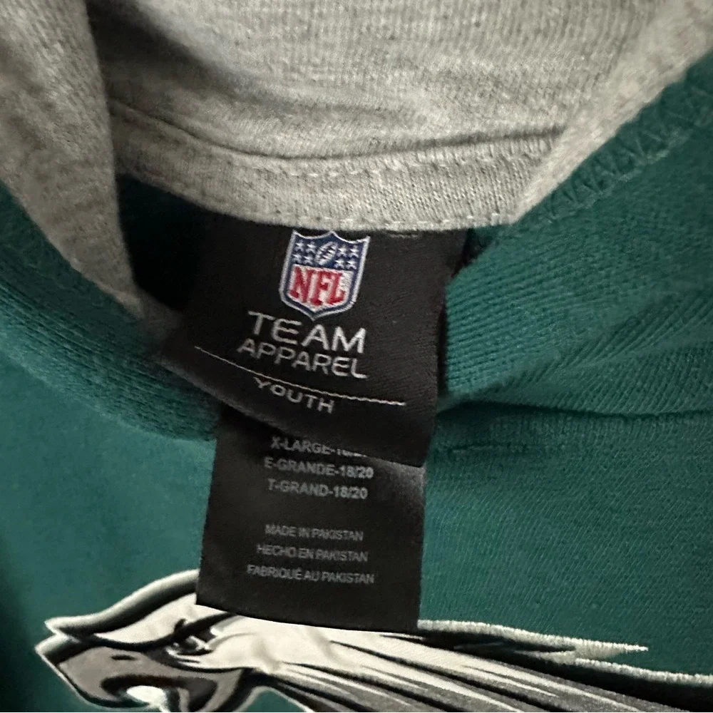 NFL Team Apparel‎ Green Philadelphia Eagles Hoodie & Old Navy Black Jogger Pants
